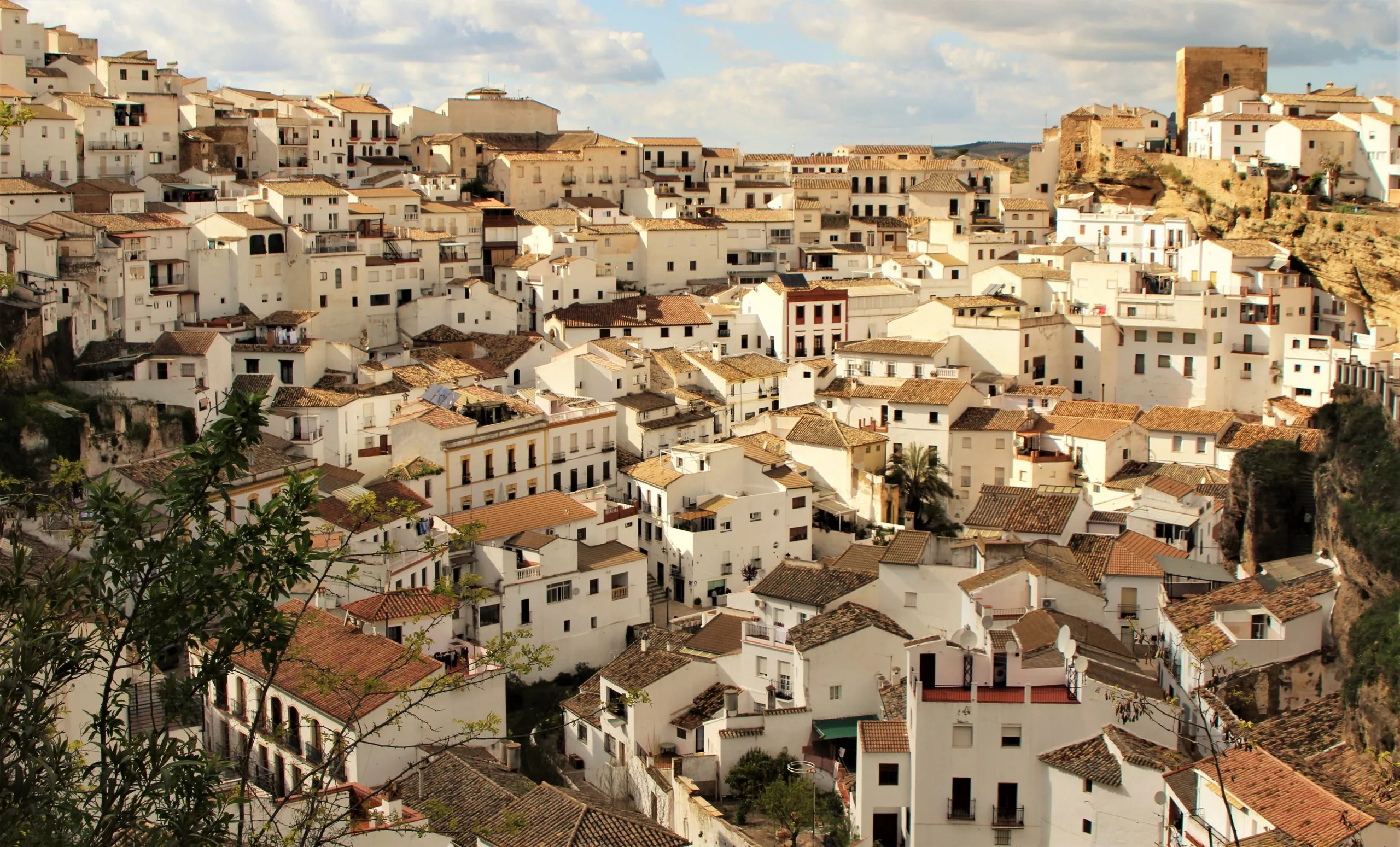 Setenil-de-las-bodegas viewpoint old village