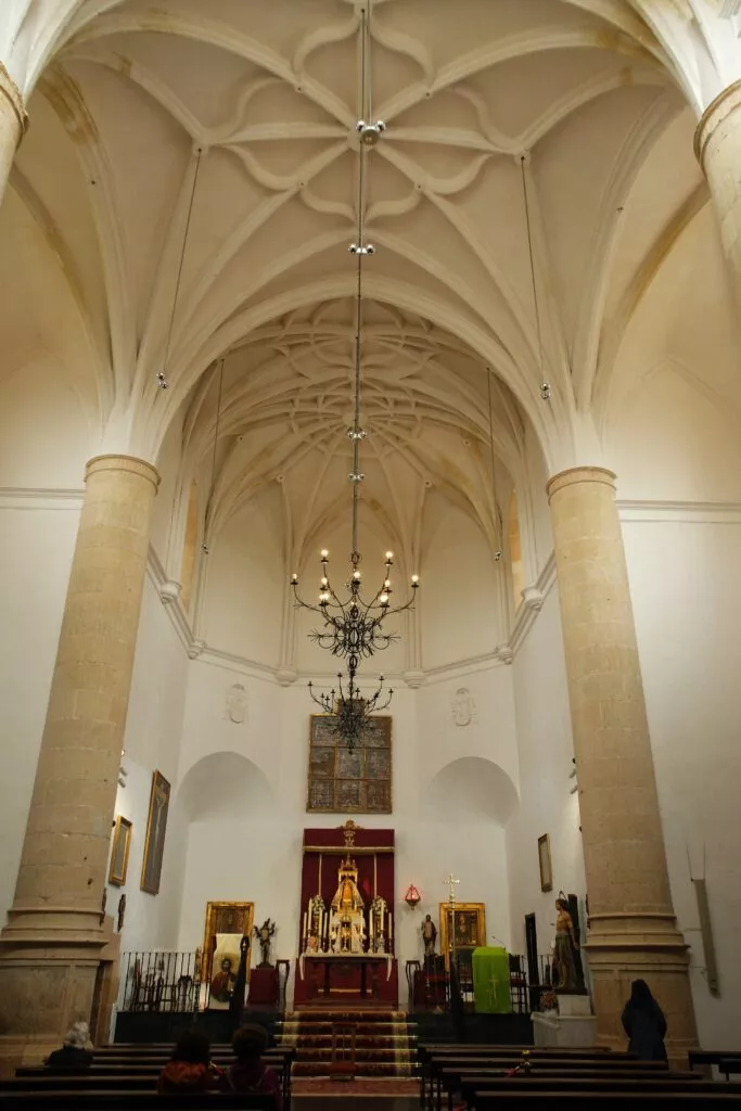 cosa vedere a setenil de las bodegas chiesa nuestra senora de la encarnación