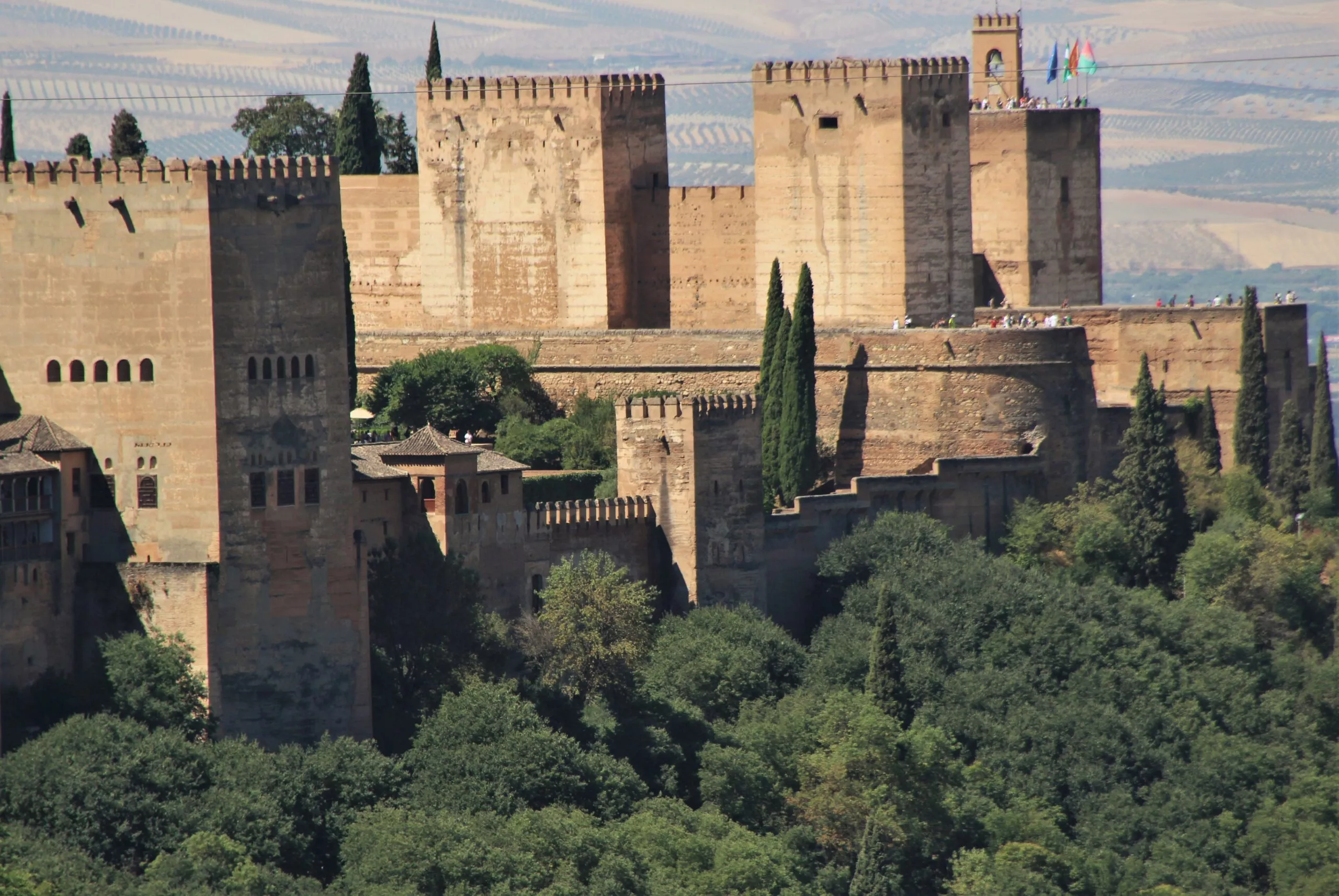 sacromonte-in-granada-view-on-alhambra