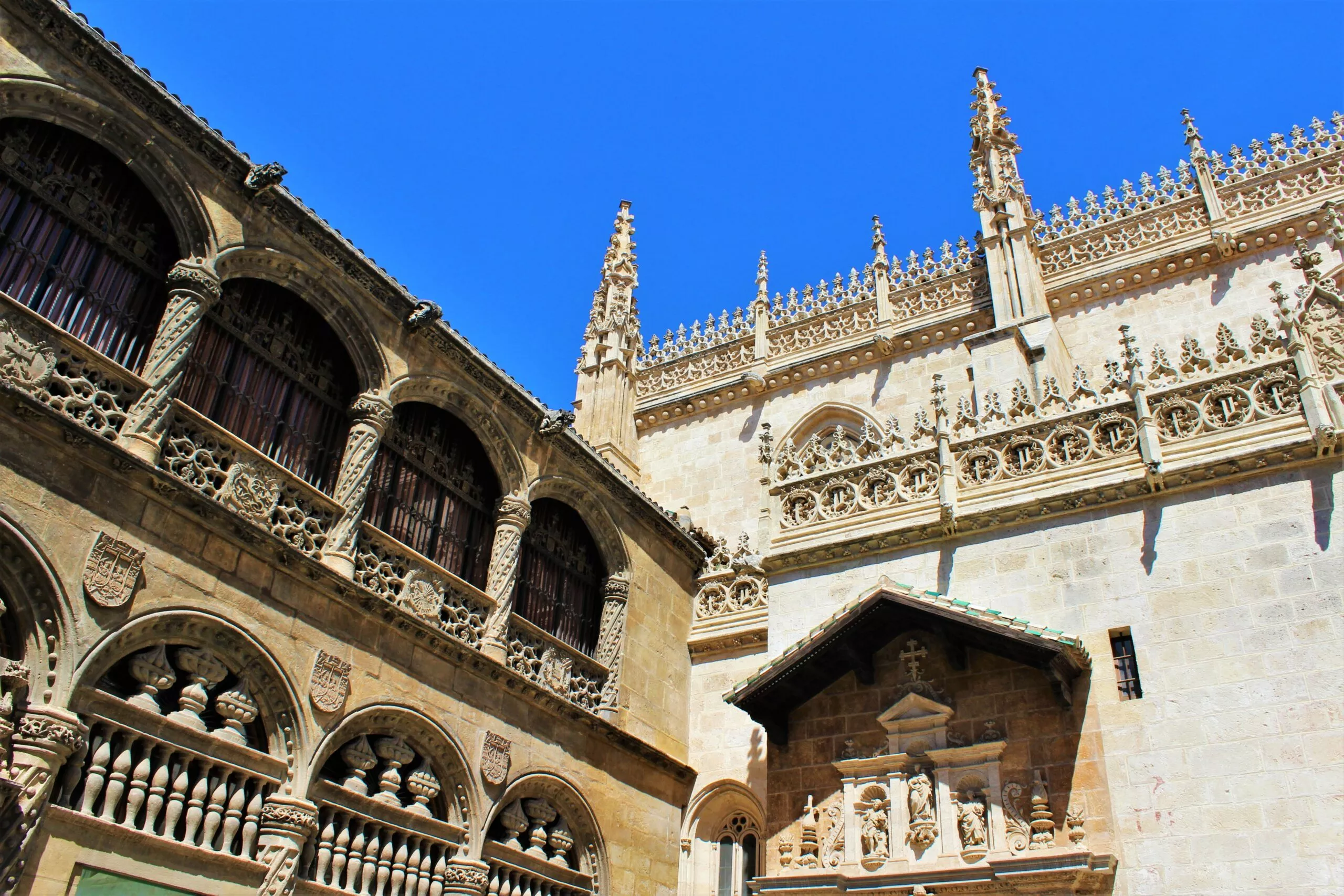 visitar-granada-capilla-real-y-lonja