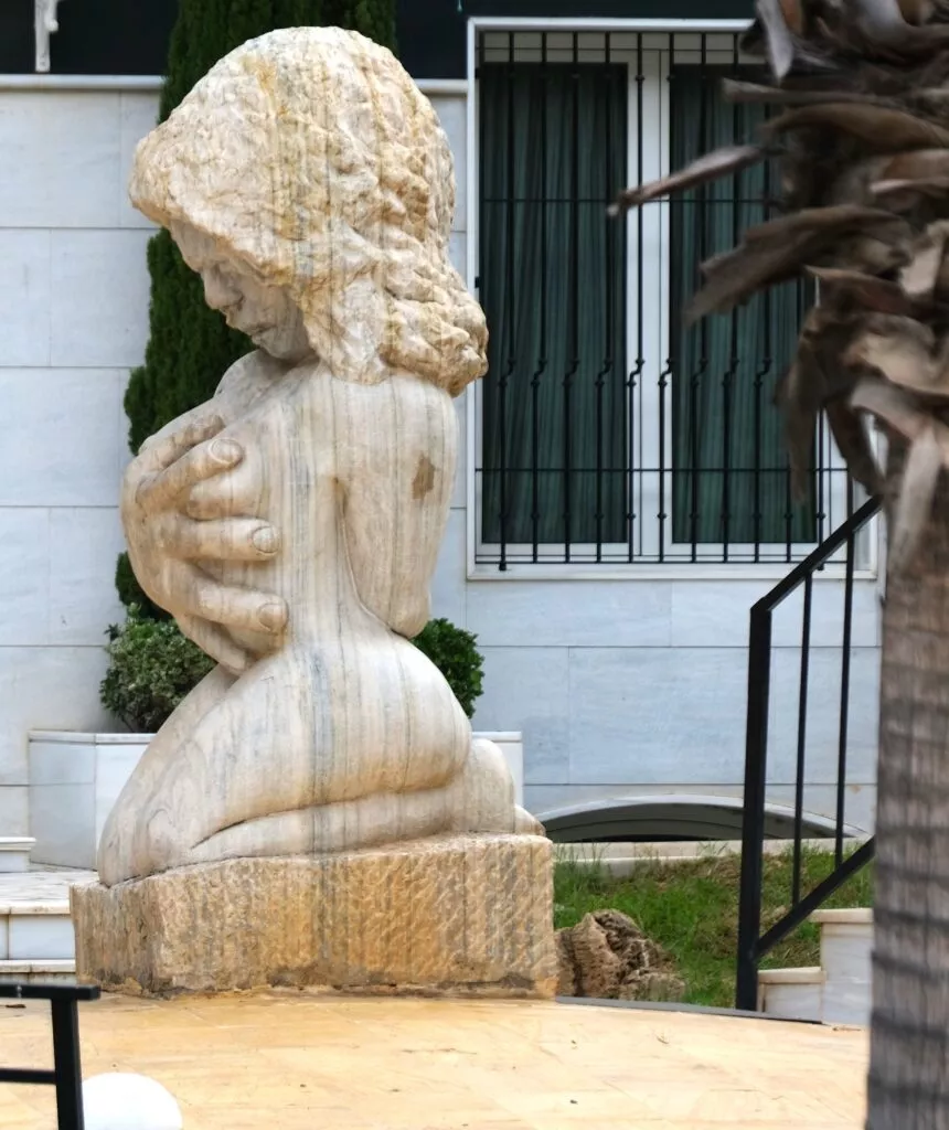 macael que ver escultura paseo de granada