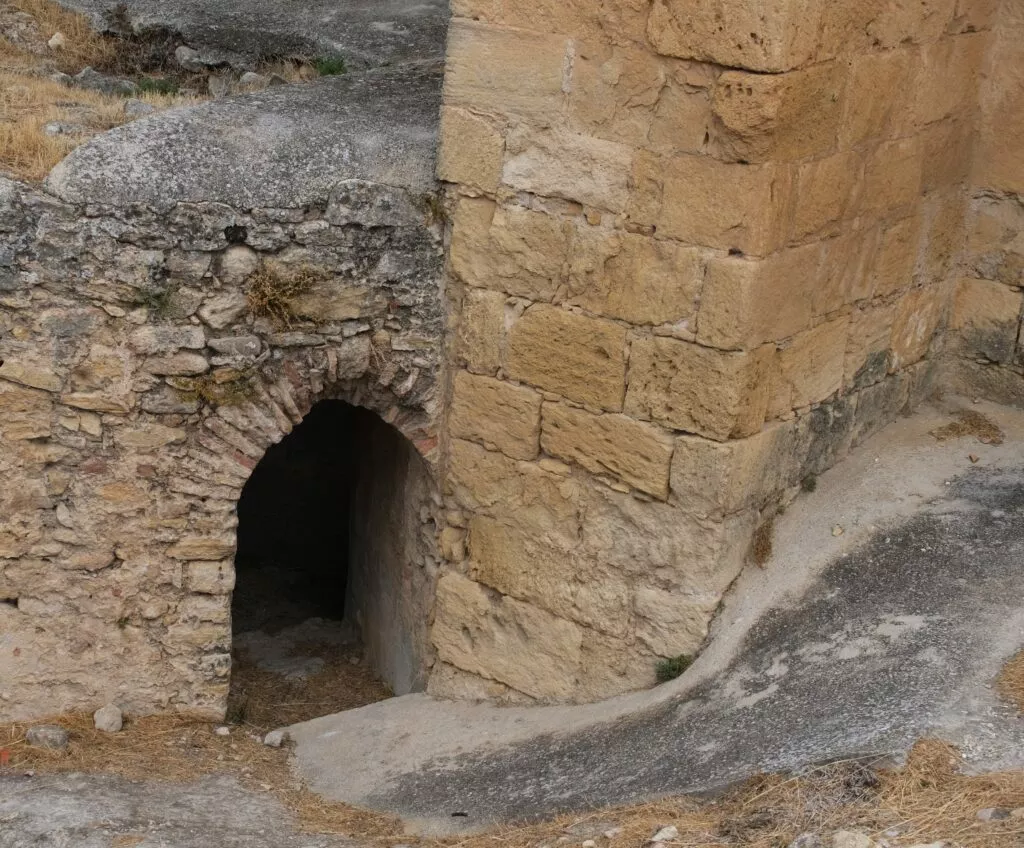 que ver en montefrio ruina de la fortaleza arabe