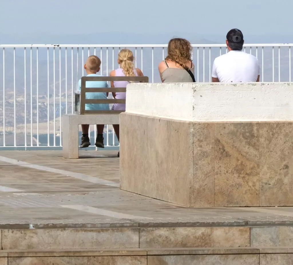 que voir à mojacar la plaza nueva et son mirador