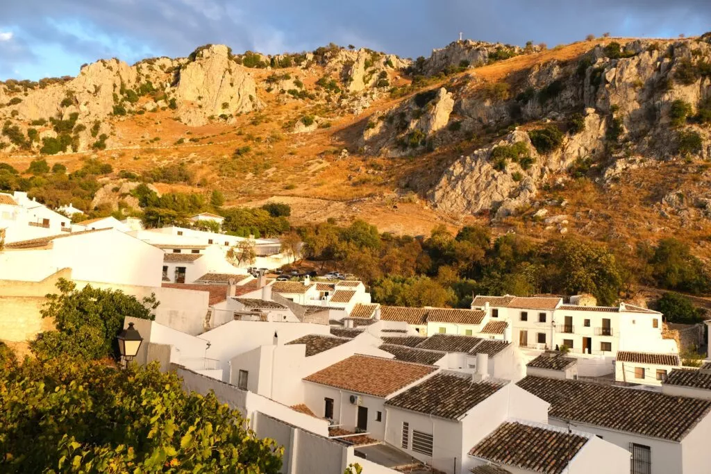 zuheros cosa vedere mirador de las escominillas