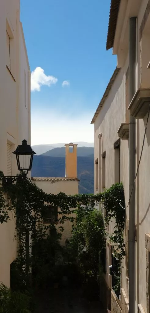 almocita que ver calle estrecha tipico periodo al andalus