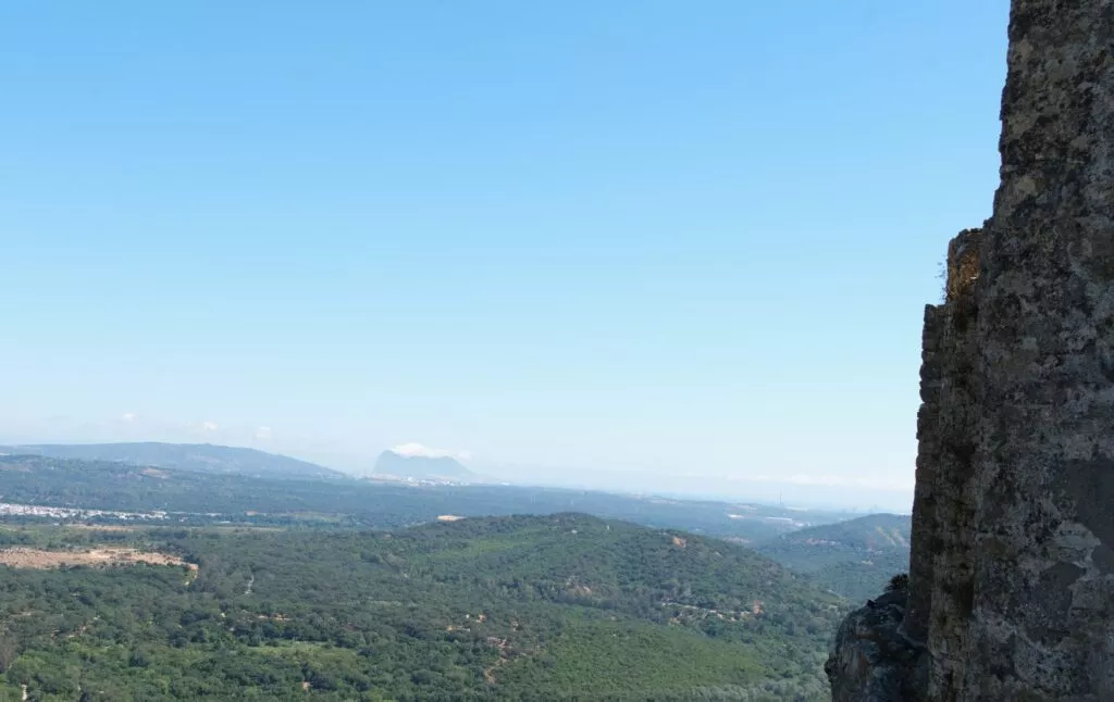 castellar de la frontera cosa fare vista del paesaggio marino con la rocca di Gibilterra