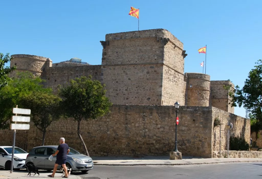 cosa vedere in sanlucar de barrameda castello di santiago