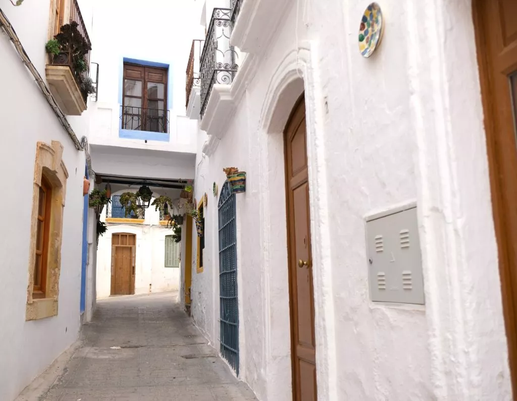 cosa verede nijar strada con arco el portillo antica cinta muraria