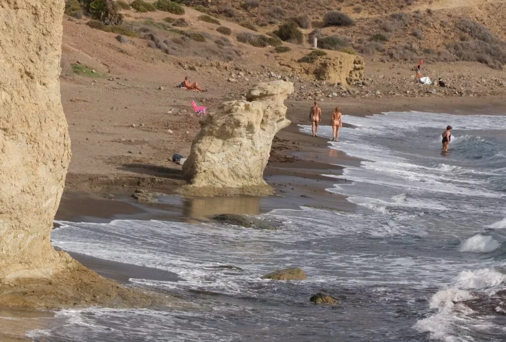 isleta del moro que voir la plage del penon blanco