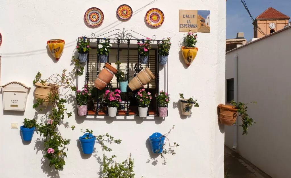 lucainena de las torres tour typical house