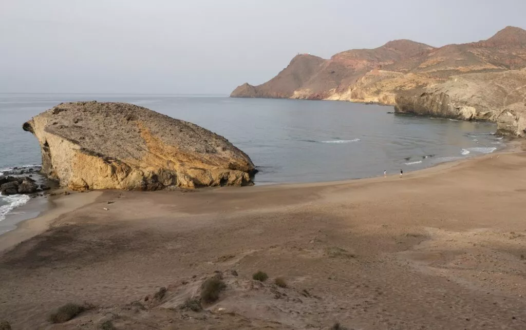 nijar que ver playa de monsul cabo de gata