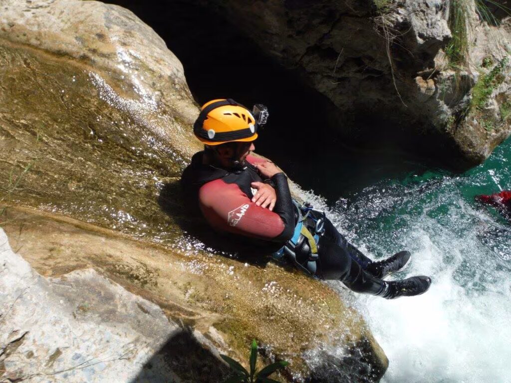 marbella activites plein air canyoning yunquera