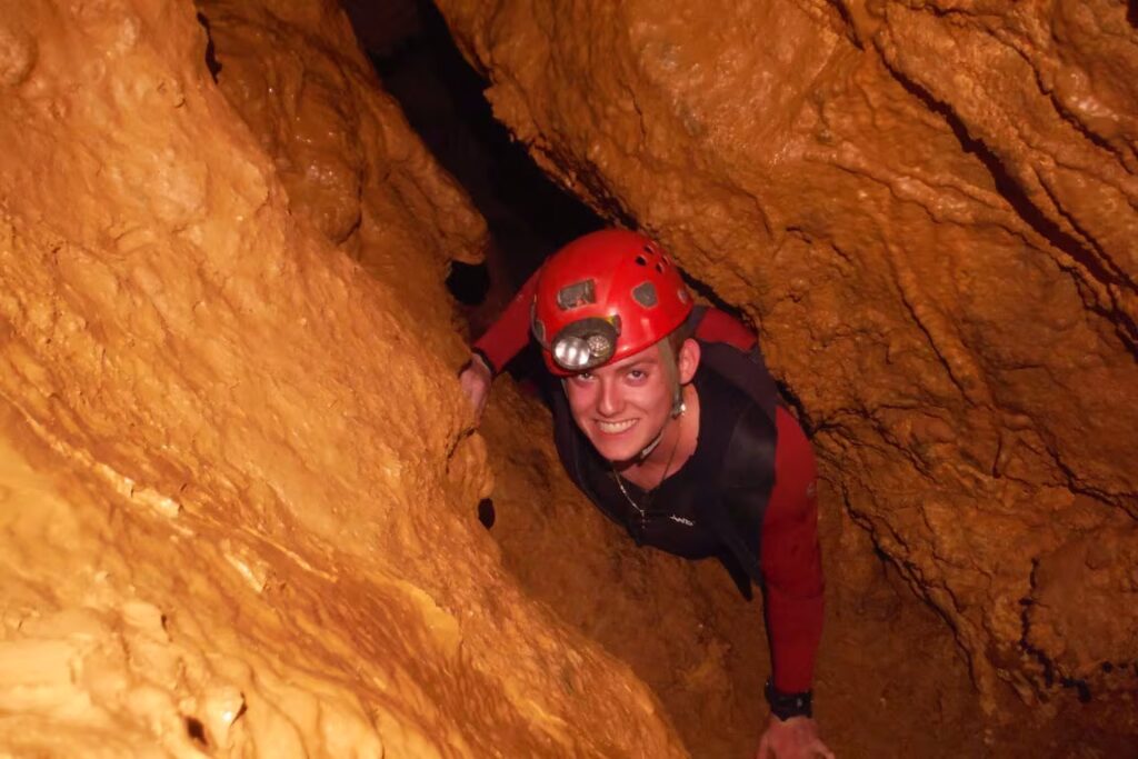 marbella activites plein air speleologie grotte