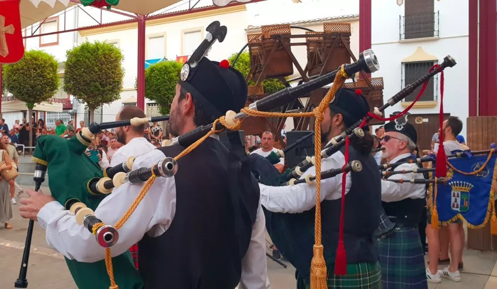 journees ecossaises de teba defile ecossais